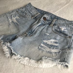 american eagle distressed jean shorts